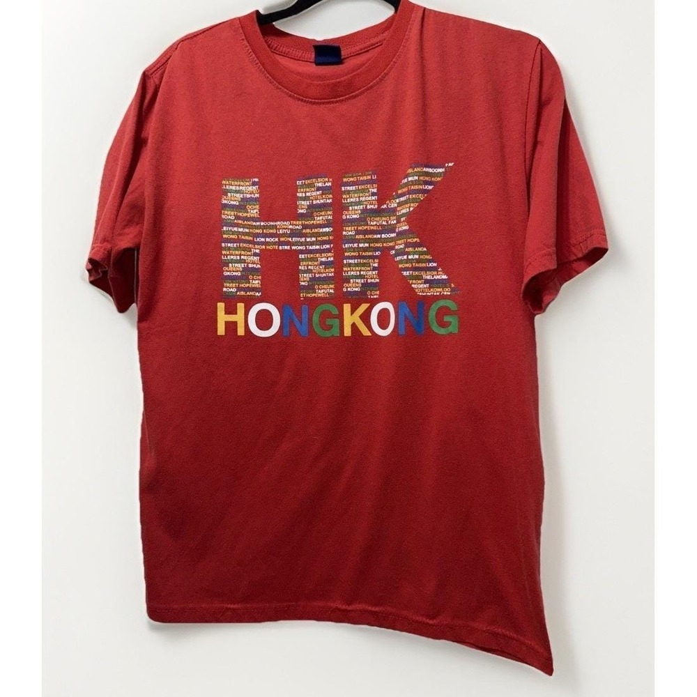 Vintage HONG KONG T Shirt Size Medium Red Short Sleeve Hong Kong Streets